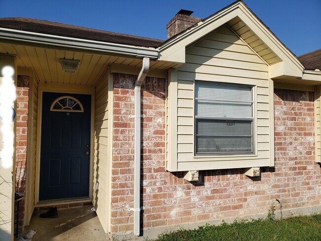 Photo - 13014 Maxim Dr