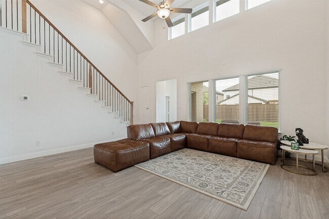 Photo - 3508 Sunflower St