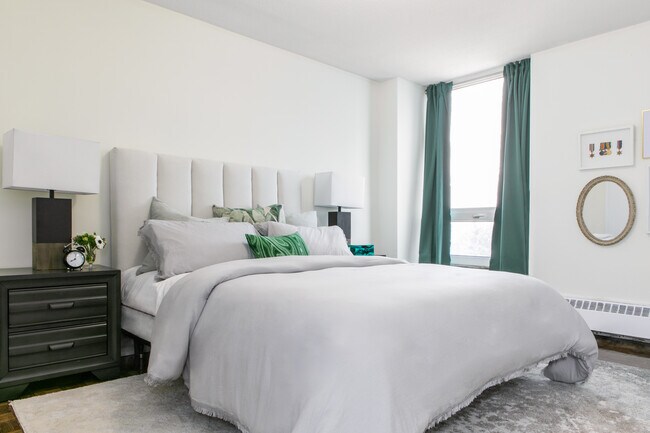 Photo - Graydon Hall