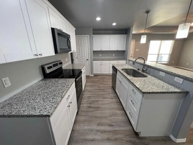 Photo - Modern 3/2/2 in Frenship ISD!