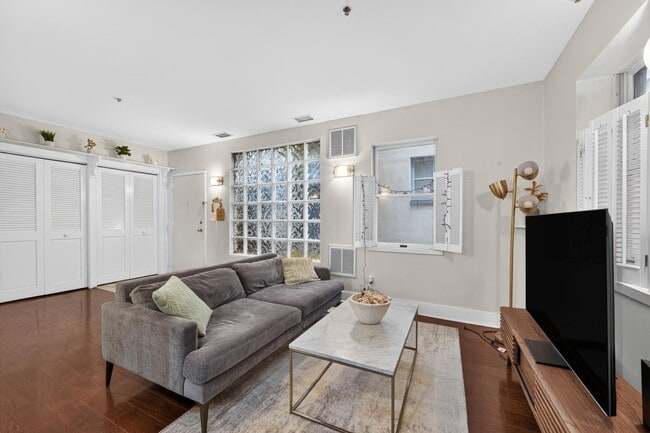Photo - 219 Bloomfield St Unit B2