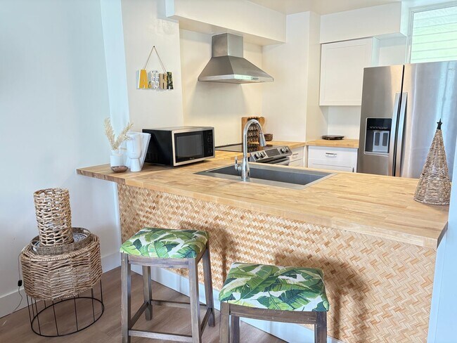 Photo - One Bedroom Makaha Valley Towers Unit 1206