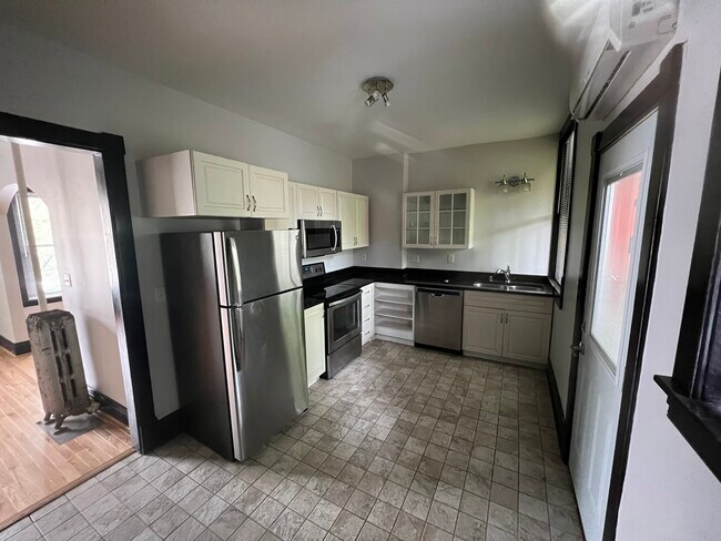 112 E Magnolia Ave Unit 7