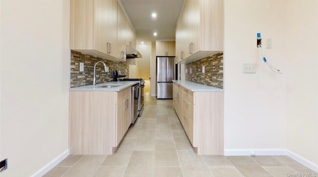 Photo - 90-09 68th Ave