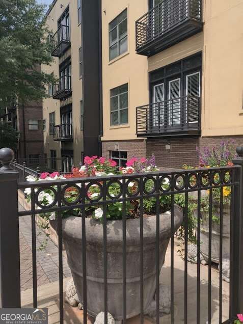 Building Photo - 5300 Peachtree Rd Unit 3401
