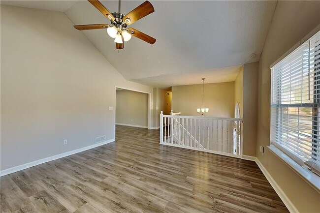 Photo - 192 Seals Dr