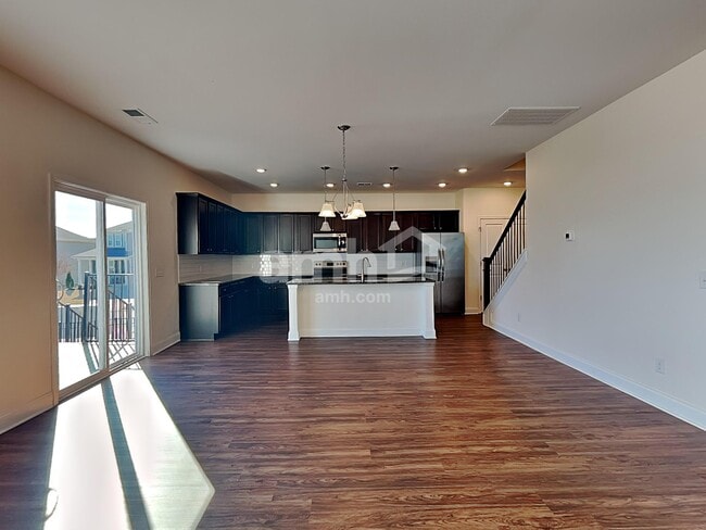 Photo - 2000 Bennett Dr