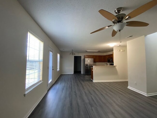 Photo - Quiet Cul De Sac Rental