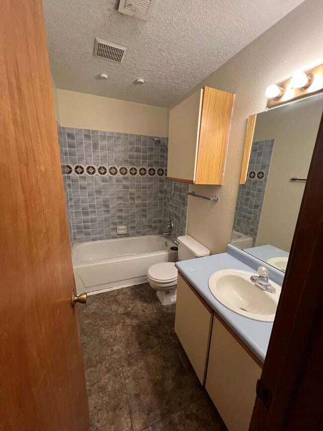 Photo - Taylor Ranch 3 Bedrooms 2 Bath 2/CG 1800/sf