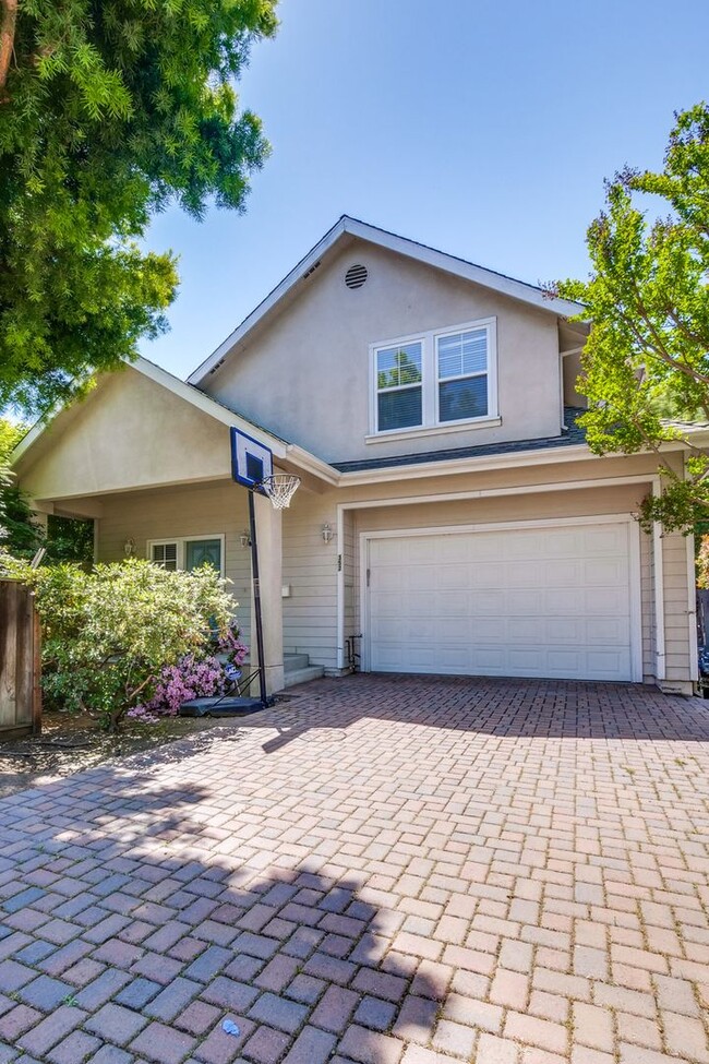 Photo - Awesome Home Located in a Quiet Tree Line Neighborhood