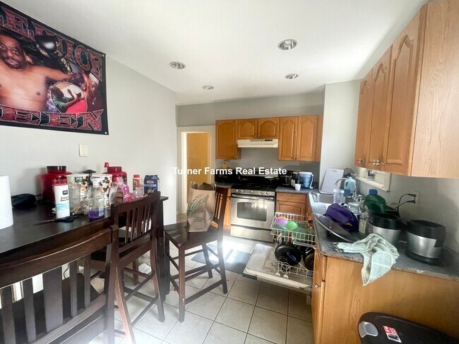 55 Bristol Rd Unit 1