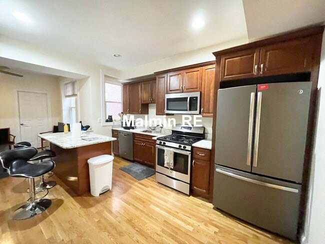 Photo - 1029 Tremont St