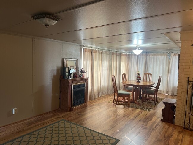 Photo - 6245 Gillham Dr