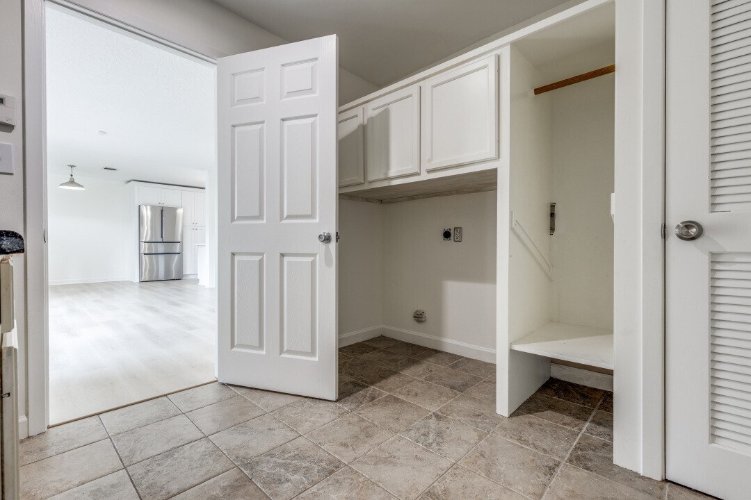 Photo - 6903 Alderney Dr