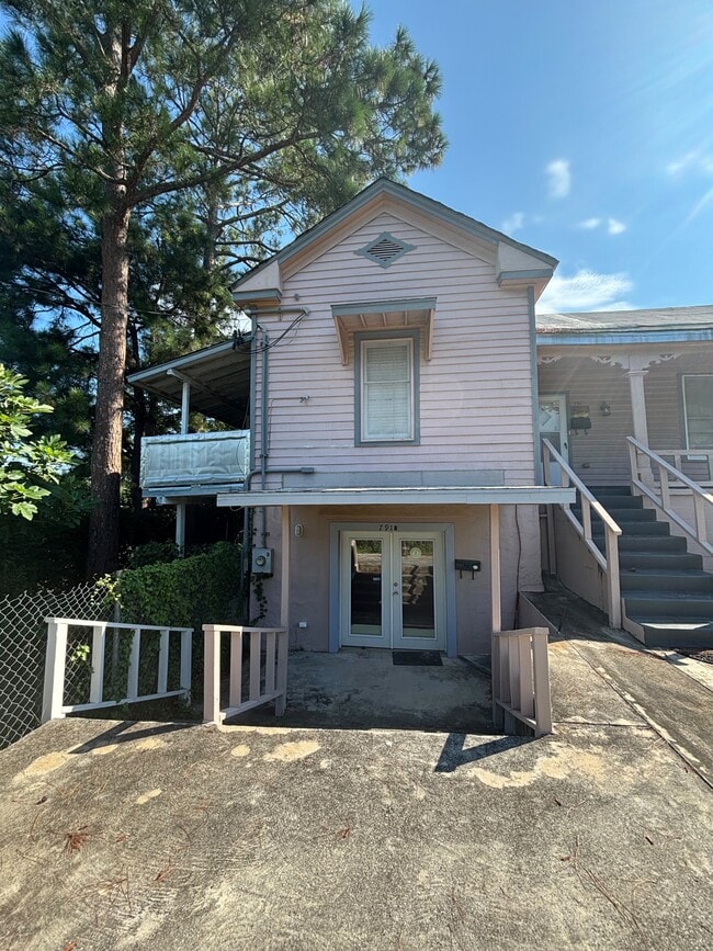 Building Photo - 741 Liberty St
