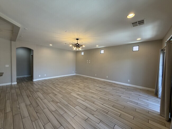 Photo - 7202 S Bronco St