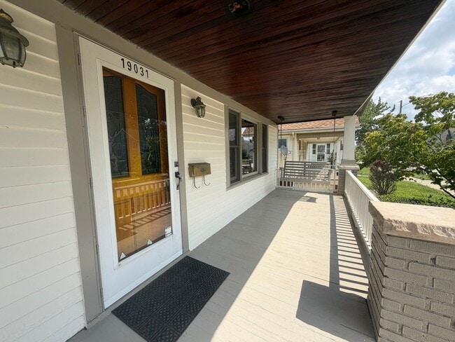 19031 Monterey Ave