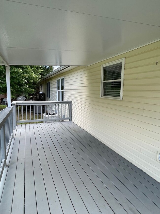 Photo - 5233A Beechcrest Dr