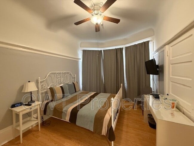 Photo - 412 Hayes St