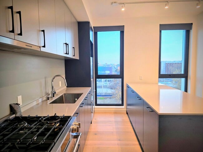 Photo - 395 6th St Unidad 707