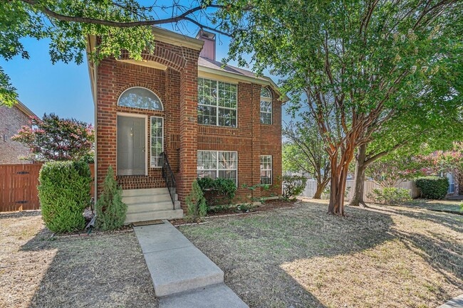 Photo - 588 Lake Forest Dr