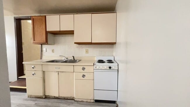 Photo - 1611 S Madison St Unit 1613