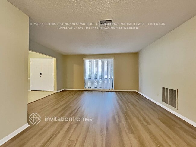 Photo - 117 Crestwood Dr