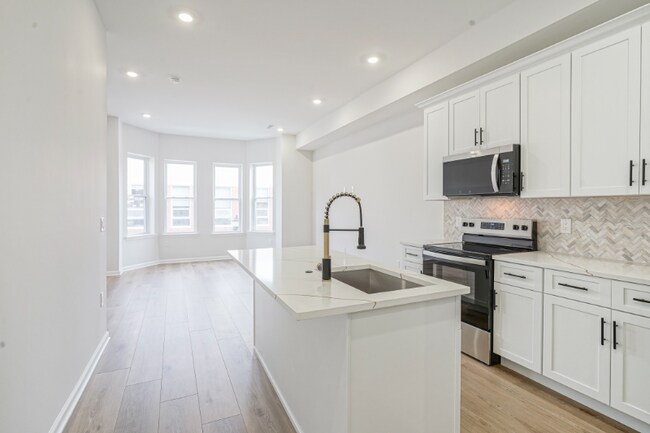 Photo - 952 N Marshall St Unidad 2