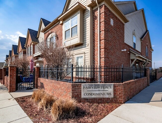 Beautiful 3 bedroom Condominium in Hazel Park - Beautiful 3 bedroom Condominium in Hazel Park