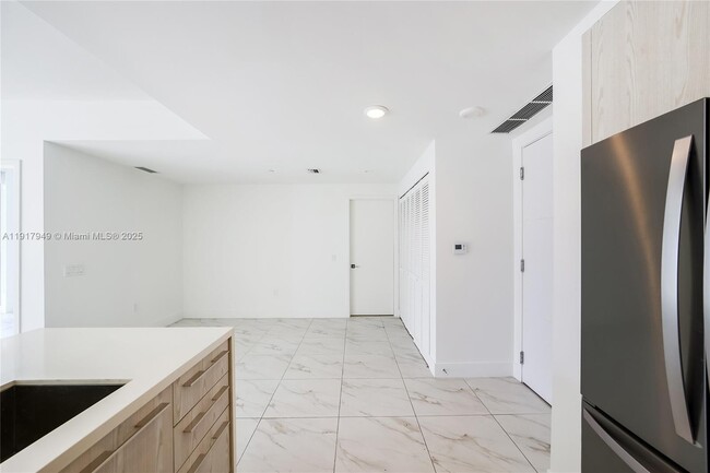 Photo - 2000 Metropica Way Unit 306