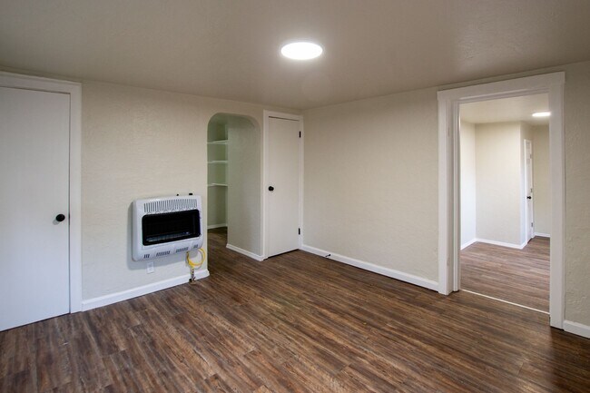 Photo - 1612 N Villa Ave Triplex Unit A