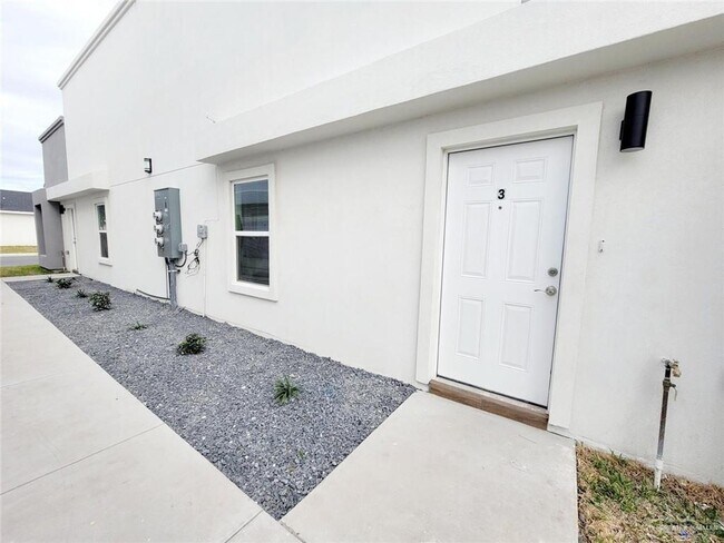 Photo - 15 Frio Ave Unit 3