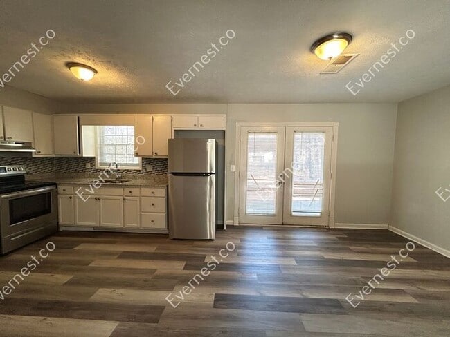 Photo - 239 Bellwood Ln