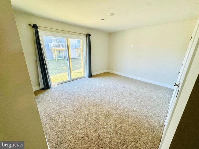 Photo - 101 Lakota St