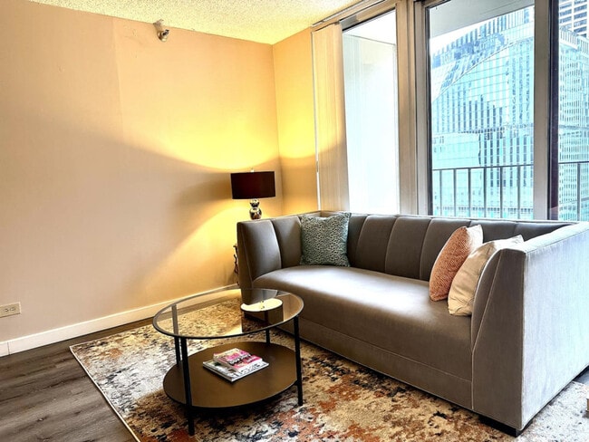 Photo - 111 W Wacker Dr Unidad ID1294900P