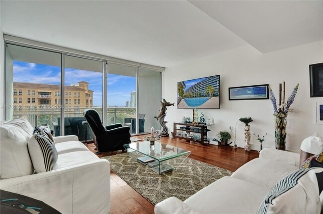 Photo - 2950 NE 188th St Unit 417