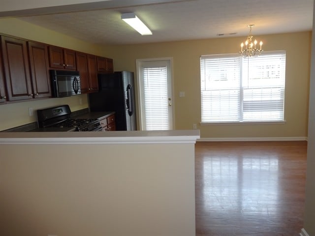 Photo - 518 Arrowhead Dr