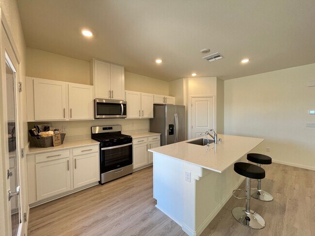 Photo - 3 Bedroom! Single Story Family home in the Heartland Hills Masterplan!