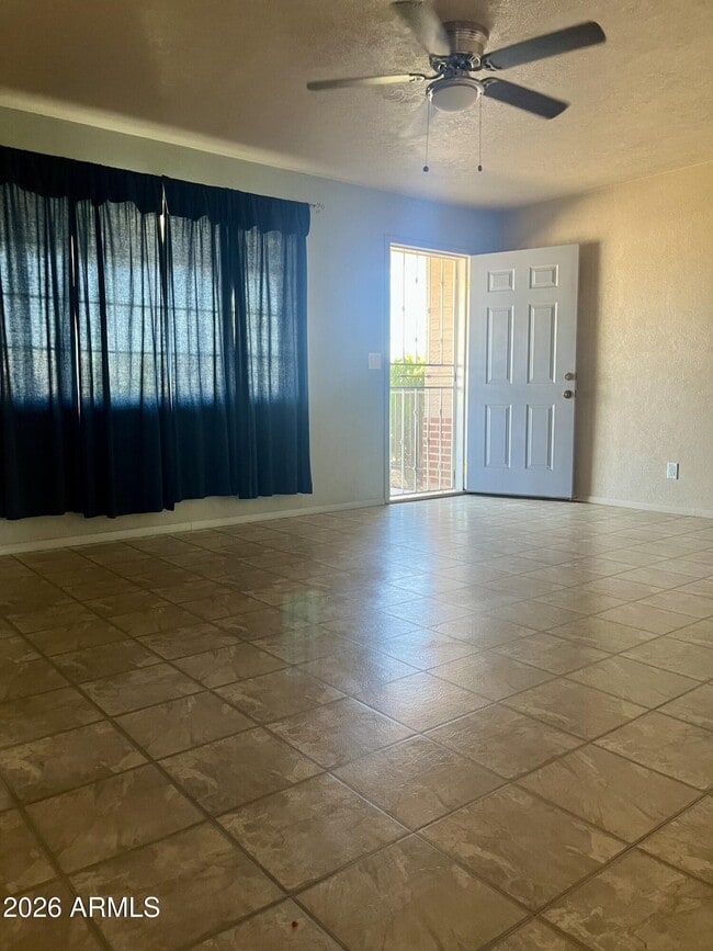 Photo - 2315 W Butler Dr