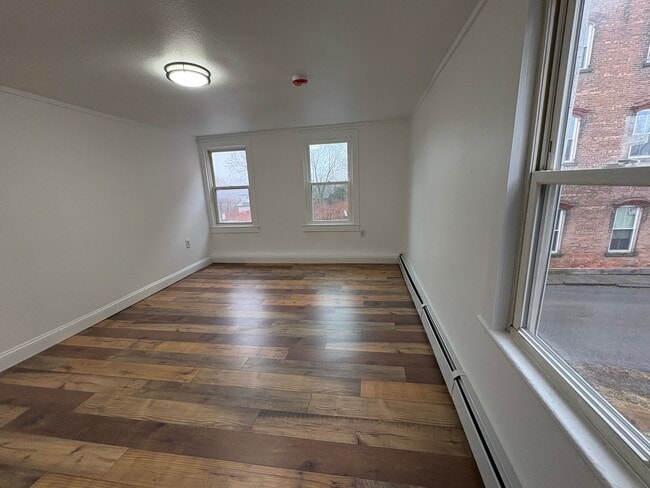 Photo - 1 Clermont Ln Unit 1