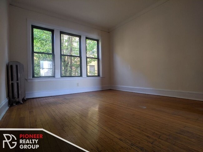Building Photo - 2336 N Spaulding Ave Unit 1A