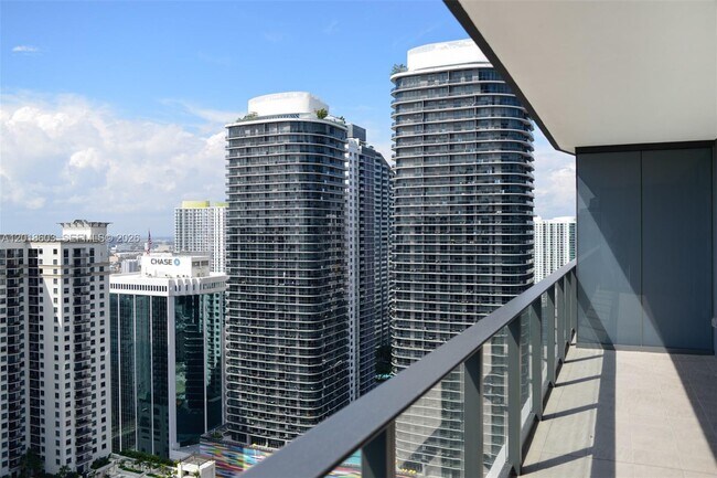 Photo - 1000 Brickell Plaza Unit 2910