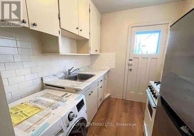 Photo - 204 O'Connor Dr Unité C