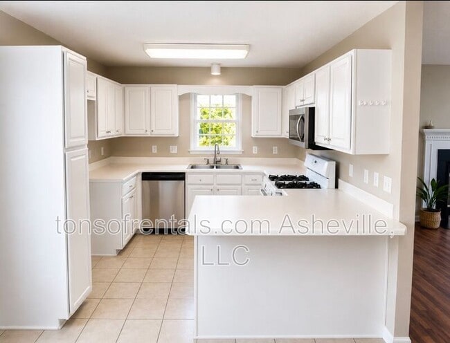 Photo - 105 Sandpiper Ct