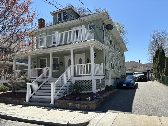 Building Photo - 253 Brown St Unit 253 Brown Street