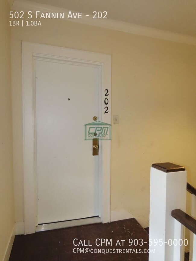 Photo - 502 S Fannin Ave