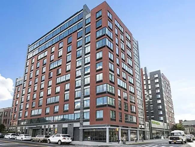 Photo - 8 Vanderbilt Ave