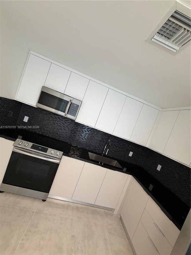 Photo - 25415 SW 128th Ave Unit Rear