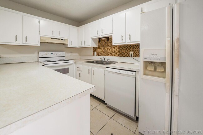 237 Alemeda Dr