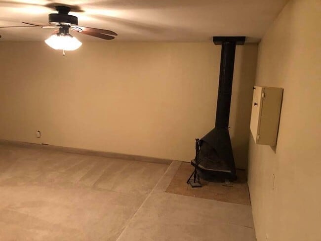 Photo - 2909 96th St